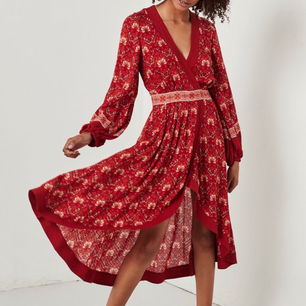 UP FOR TRADE! Jewel Soirée dress spell size small